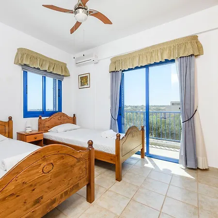 Konnos Heights Villa