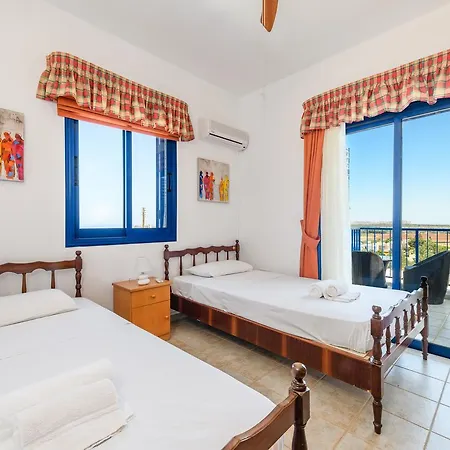Konnos Heights Villa *